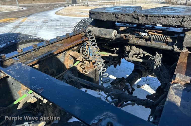 image for item DN0984 2015 Freightliner  Cascadia semi truck