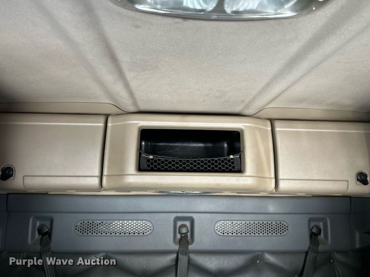 image for item DN0984 2015 Freightliner  Cascadia semi truck