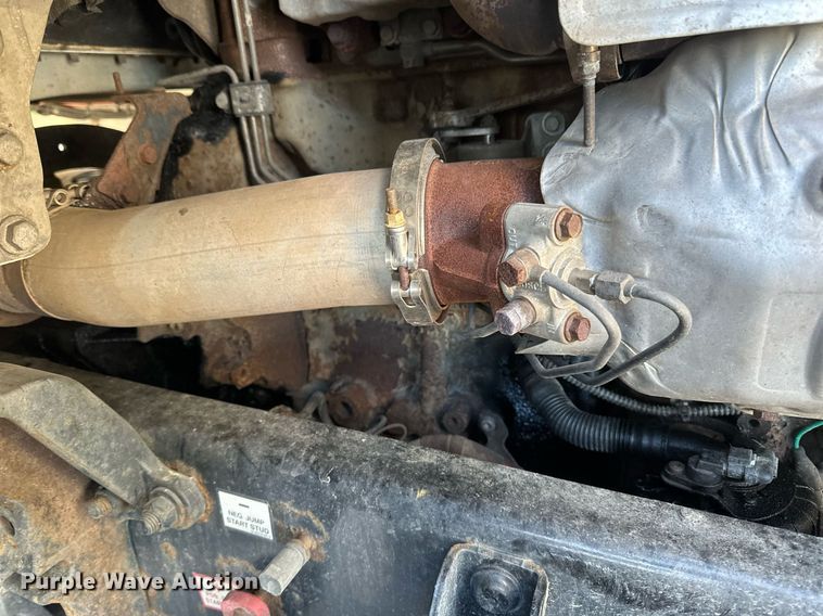 image for item DN0984 2015 Freightliner  Cascadia semi truck