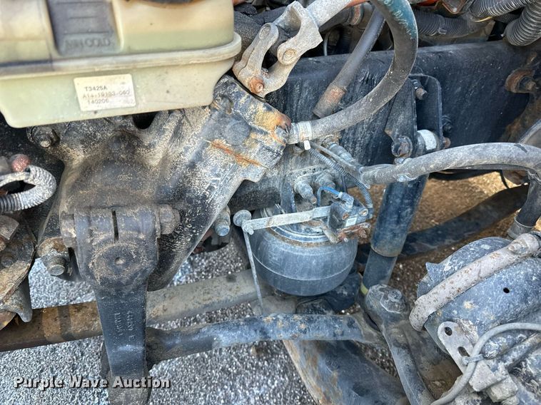 image for item DN0984 2015 Freightliner  Cascadia semi truck