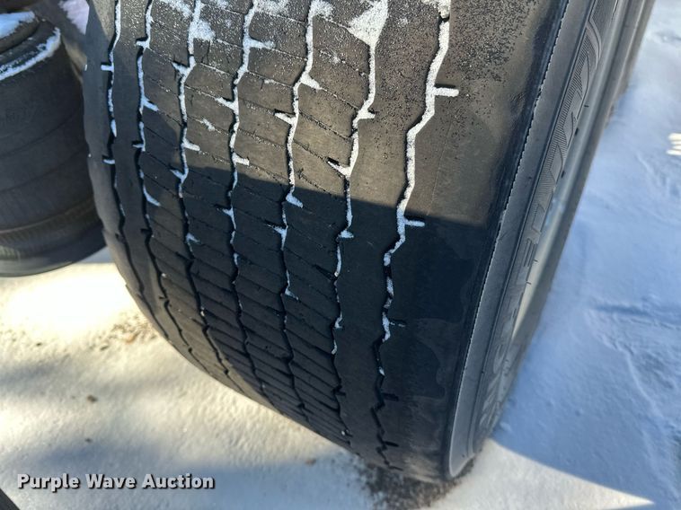 image for item DN0984 2015 Freightliner  Cascadia semi truck