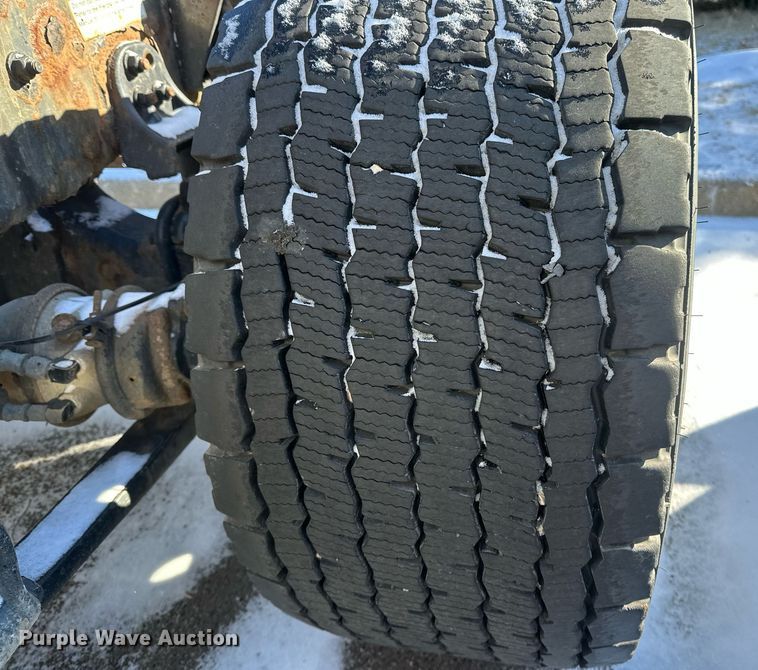 image for item DN0984 2015 Freightliner  Cascadia semi truck