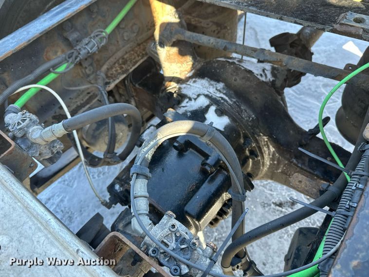 image for item DN0985 2017 Freightliner  Cascadia semi truck