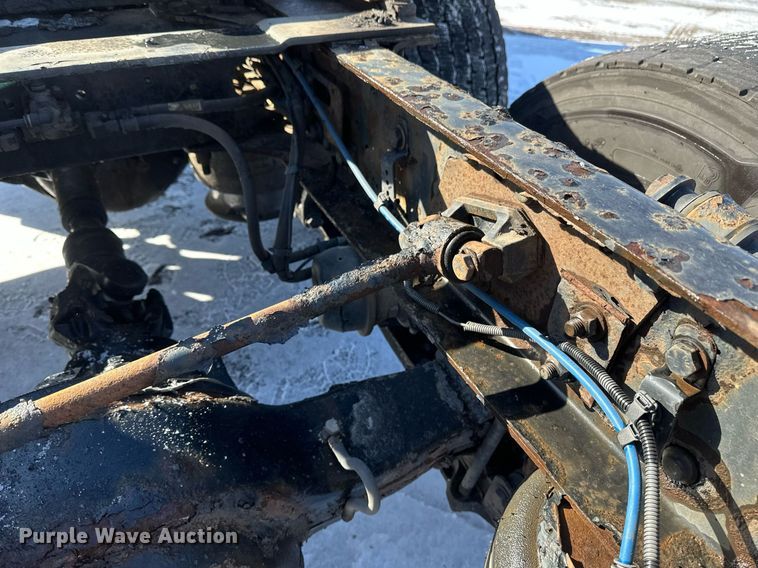 image for item DN0985 2017 Freightliner  Cascadia semi truck