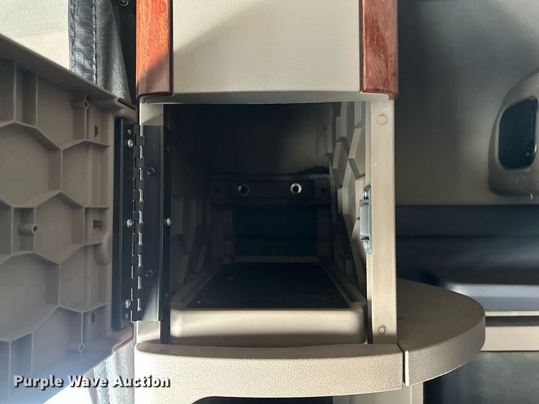 image for item DN0985 2017 Freightliner  Cascadia semi truck