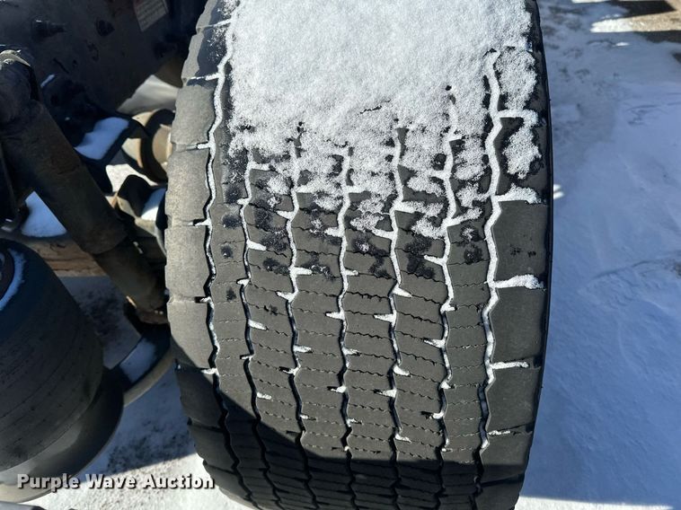 image for item DN0985 2017 Freightliner  Cascadia semi truck