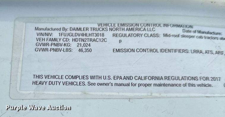 image for item DN0985 2017 Freightliner  Cascadia semi truck