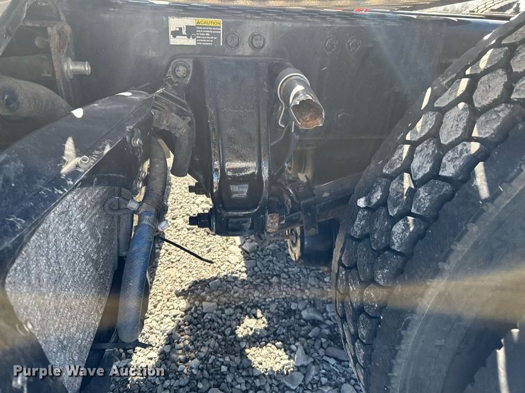 image for item DO0274 2017 Kenworth T680 semi truck