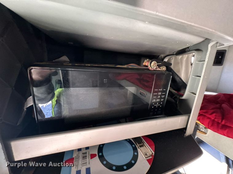 image for item DO0274 2017 Kenworth T680 semi truck