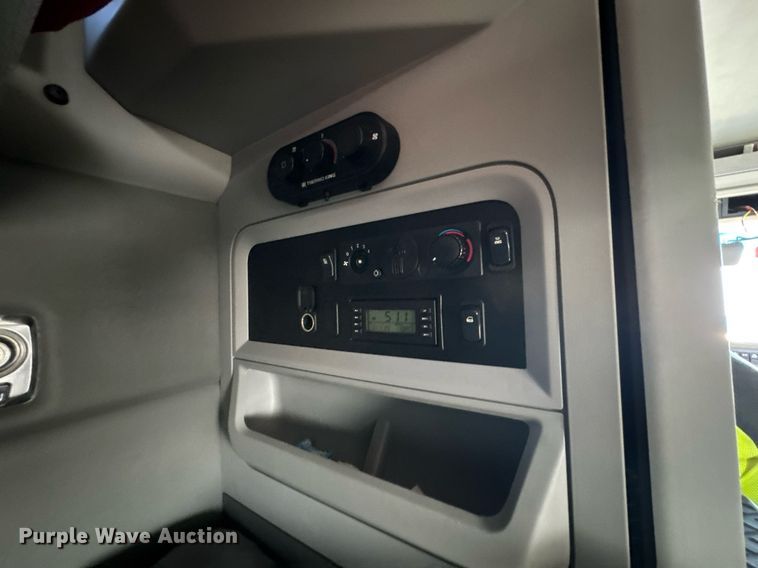 image for item DO0274 2017 Kenworth T680 semi truck