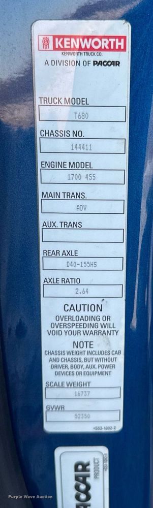 image for item DO0274 2017 Kenworth T680 semi truck