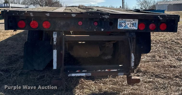 image for item DO0318 1999 Dorsey flatbed trailer