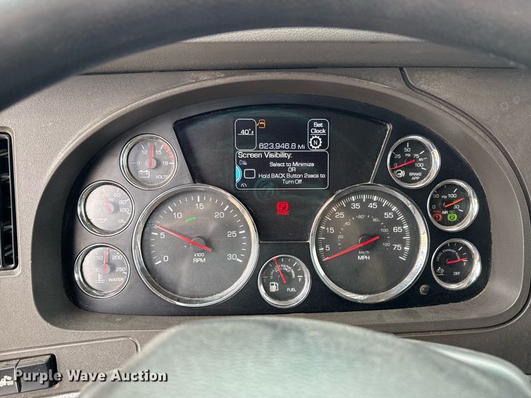 image for item DO0362 2018 Kenworth T680 semi truck