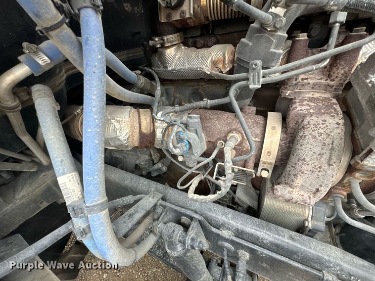 image for item DO0362 2018 Kenworth T680 semi truck