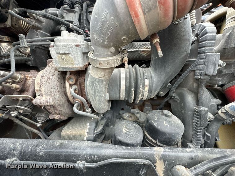 image for item DO0362 2018 Kenworth T680 semi truck