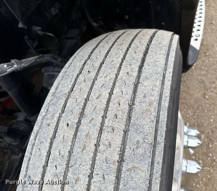 image for item DO0362 2018 Kenworth T680 semi truck