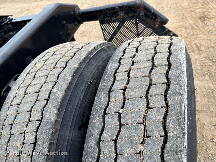 image for item DO0362 2018 Kenworth T680 semi truck