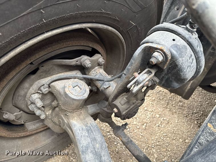 image for item DO0362 2018 Kenworth T680 semi truck