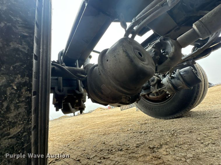 image for item DO0362 2018 Kenworth T680 semi truck