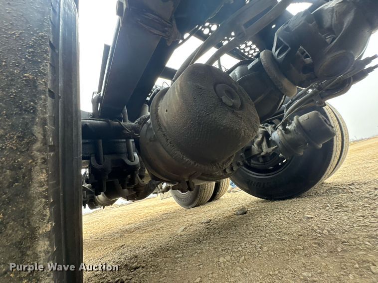 image for item DO0362 2018 Kenworth T680 semi truck