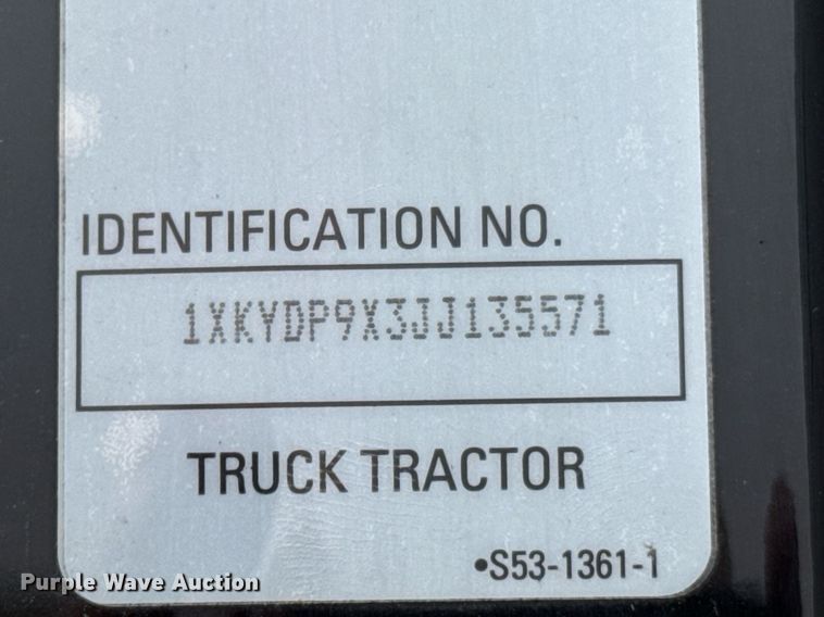 image for item DO0362 2018 Kenworth T680 semi truck