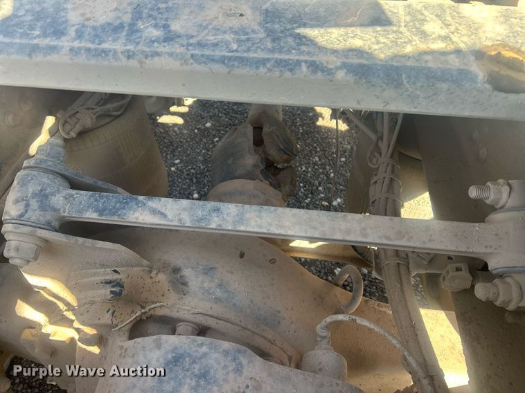 image for item DP6129 2014 Mack CXU613 semi truck