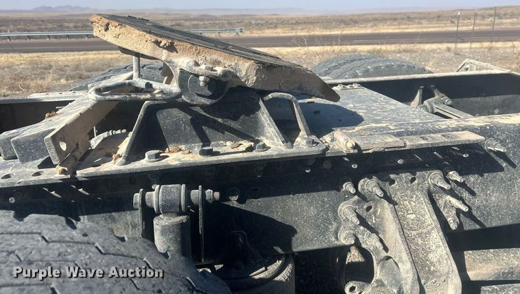 image for item DP6129 2014 Mack CXU613 semi truck