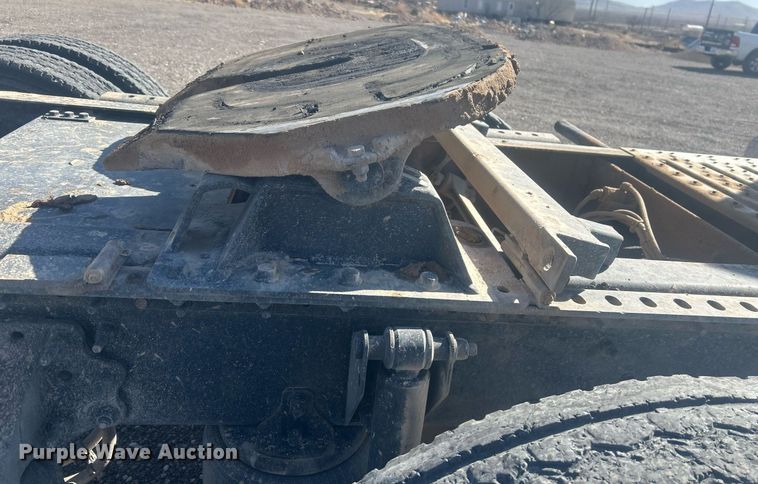 image for item DP6129 2014 Mack CXU613 semi truck