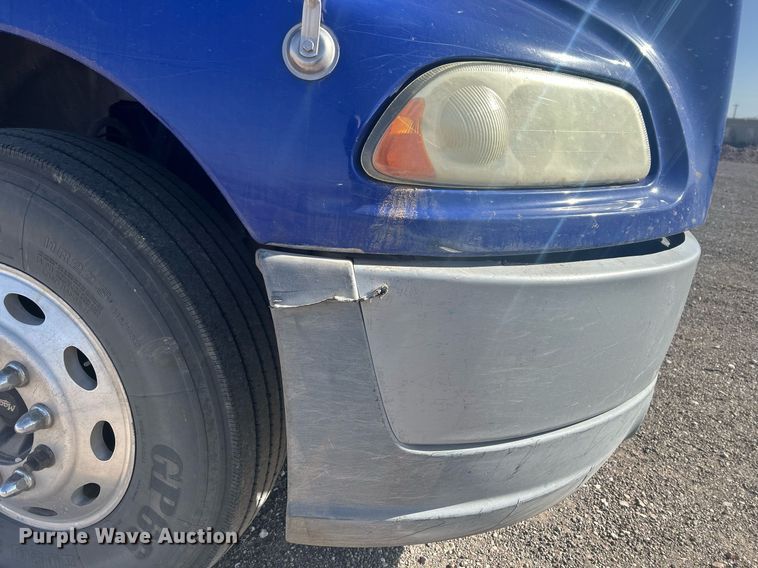 image for item DP6129 2014 Mack CXU613 semi truck