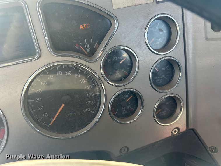 image for item DP6129 2014 Mack CXU613 semi truck