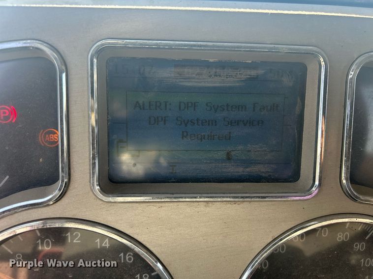 image for item DP6129 2014 Mack CXU613 semi truck