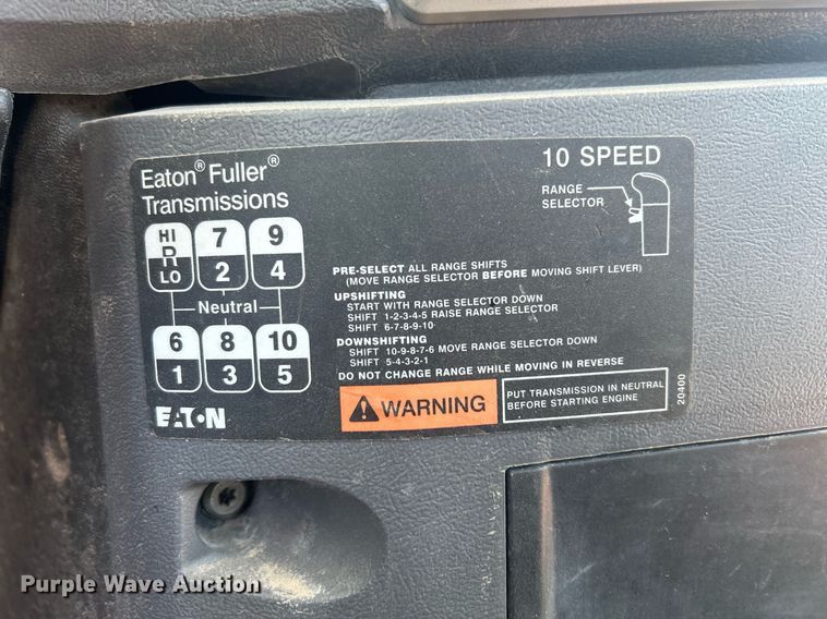 image for item DP6129 2014 Mack CXU613 semi truck