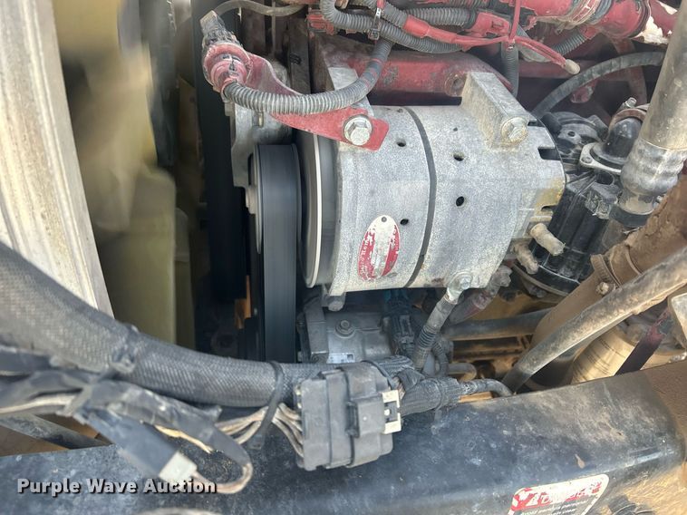 image for item DP6129 2014 Mack CXU613 semi truck