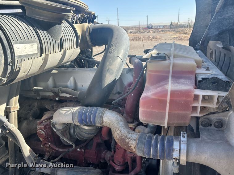 image for item DP6129 2014 Mack CXU613 semi truck