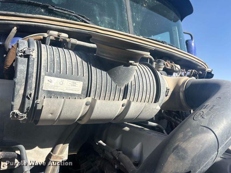 image for item DP6129 2014 Mack CXU613 semi truck