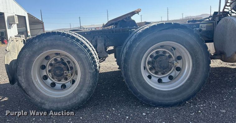 image for item DP6129 2014 Mack CXU613 semi truck