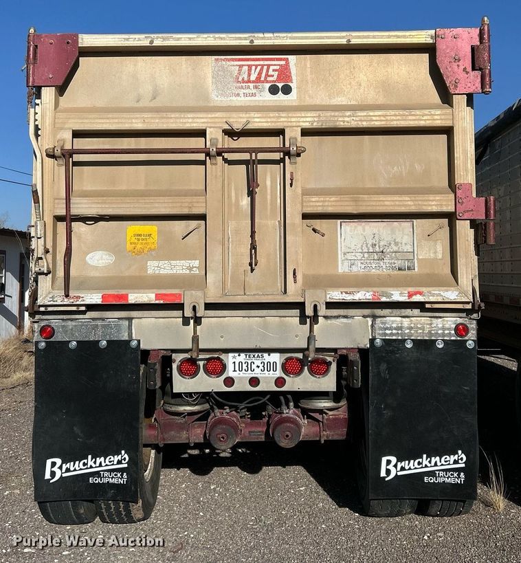 image for item DP6130 1990 Travis end dump trailer