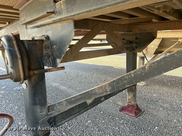 image for item DP6130 1990 Travis end dump trailer