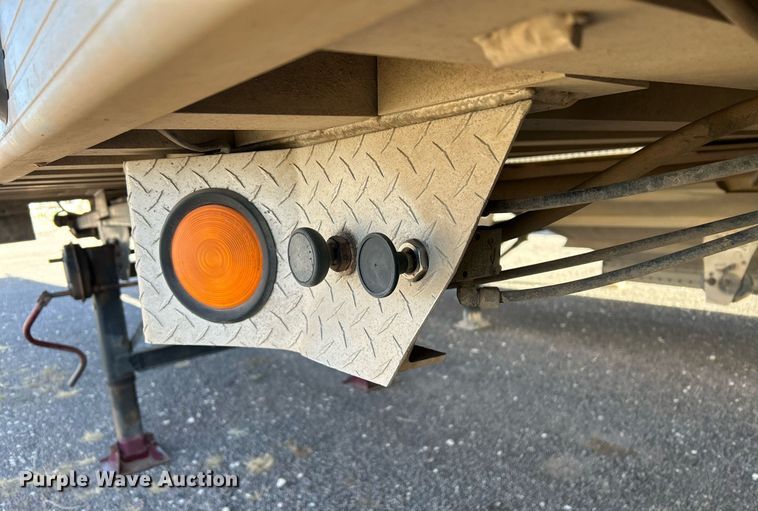 image for item DP6130 1990 Travis end dump trailer