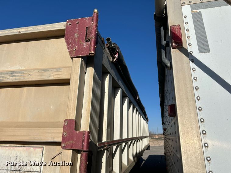 image for item DP6130 1990 Travis end dump trailer