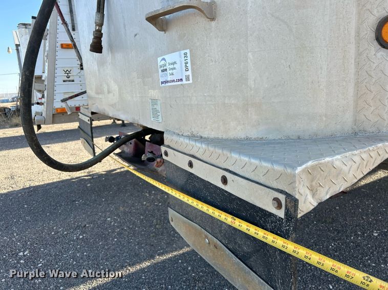 image for item DP6130 1990 Travis end dump trailer