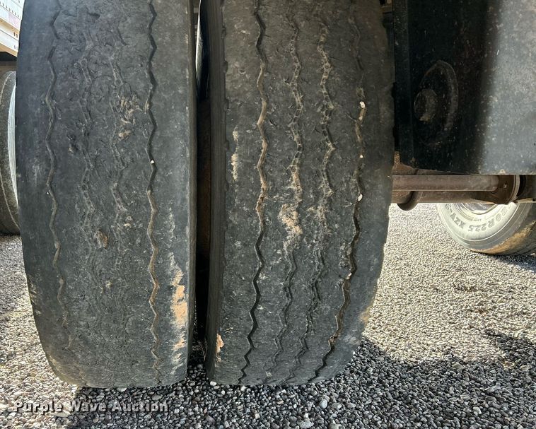 image for item DP6130 1990 Travis end dump trailer