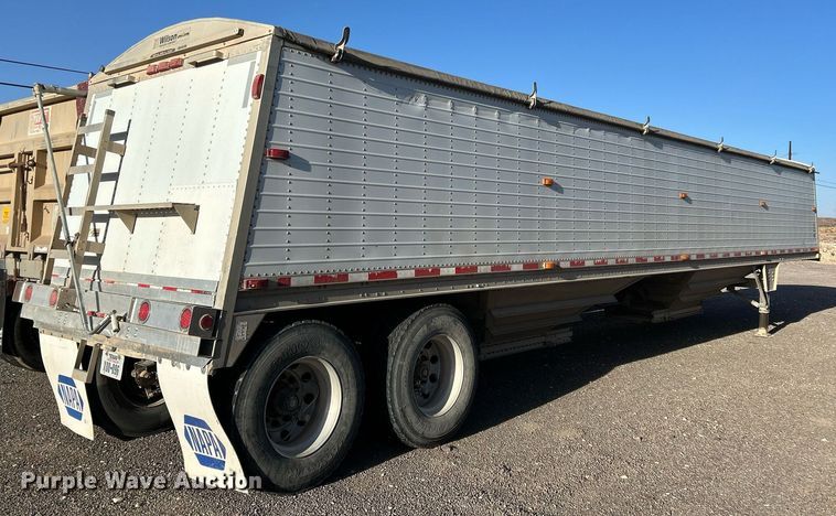 image for item DP6131 2007 Wilson DWH-501C grain trailer