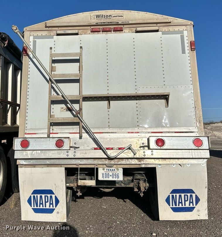 image for item DP6131 2007 Wilson DWH-501C grain trailer