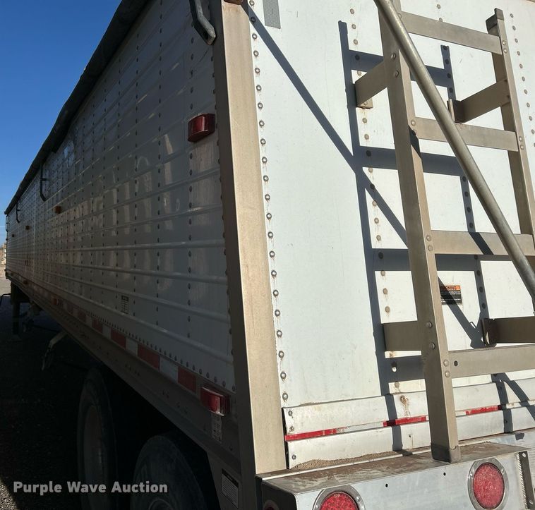 image for item DP6131 2007 Wilson DWH-501C grain trailer