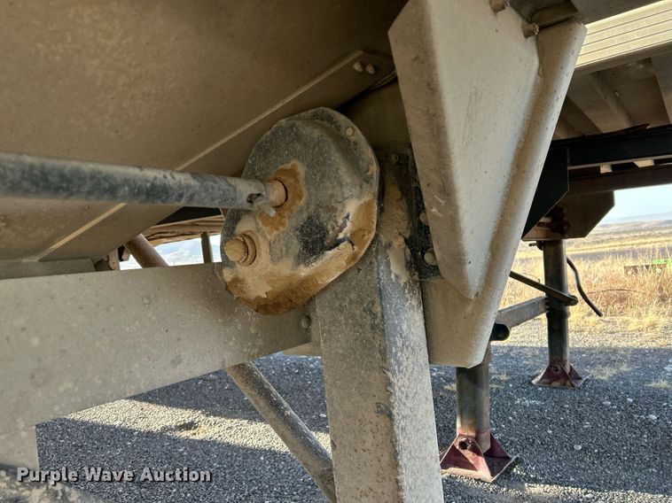 image for item DP6131 2007 Wilson DWH-501C grain trailer