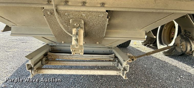 image for item DP6131 2007 Wilson DWH-501C grain trailer