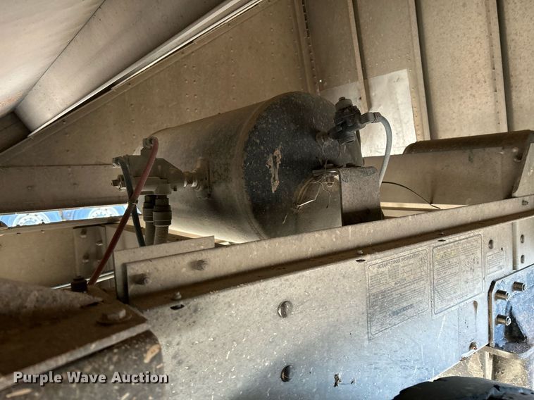 image for item DP6131 2007 Wilson DWH-501C grain trailer