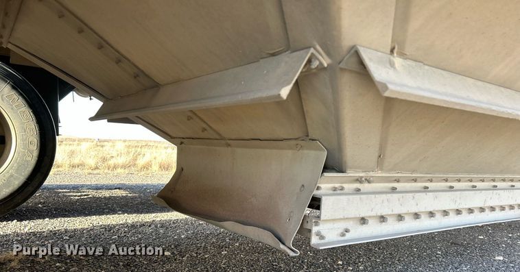 image for item DP6131 2007 Wilson DWH-501C grain trailer