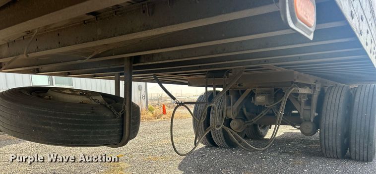 image for item DP6132 1993 Fruehauf dry van trailer